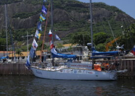 Veleiro russo chega ao Rio para comemorar 200 anos da descoberta da Antártica