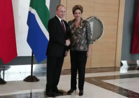 Presidente do banco do BRICS, Dilma Rousseff, reúne-se com Putin