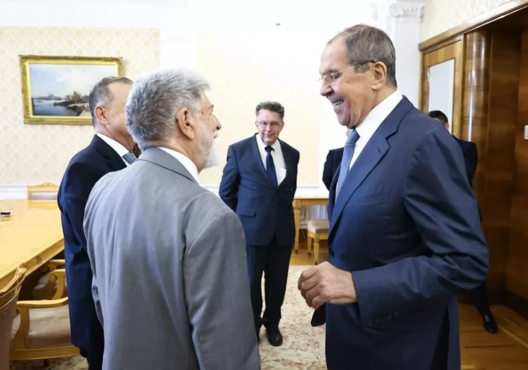 Celso Amorim e Sergei Lavrov discutem problemas internacionais durante reunião em Moscou